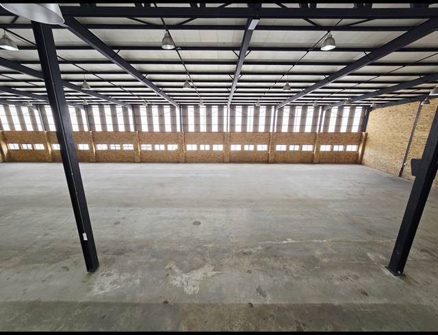 1,345M² WAREHOUSE TO LET IN NORTH RIDING